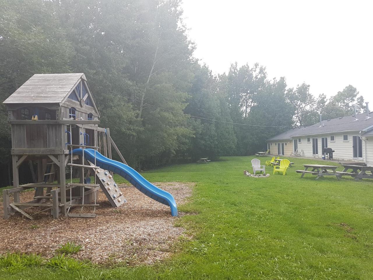 The Spirit Rock Outpost & Lodge Wiarton Εξωτερικό φωτογραφία
